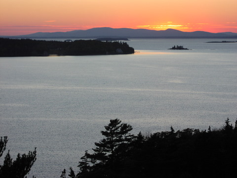 Herricks Ledge (near Walkers Pond) looking toward Camden